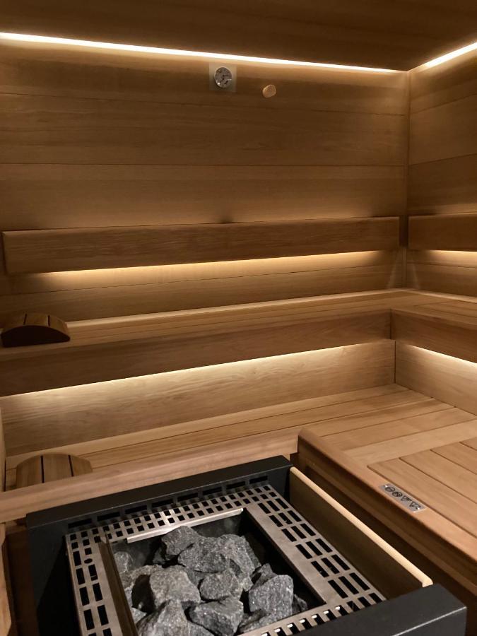 Hahnenkamm Suite Ski-In Ski-Out Direkt An Der Hahnenkammbahn Кицбюэль Экстерьер фото