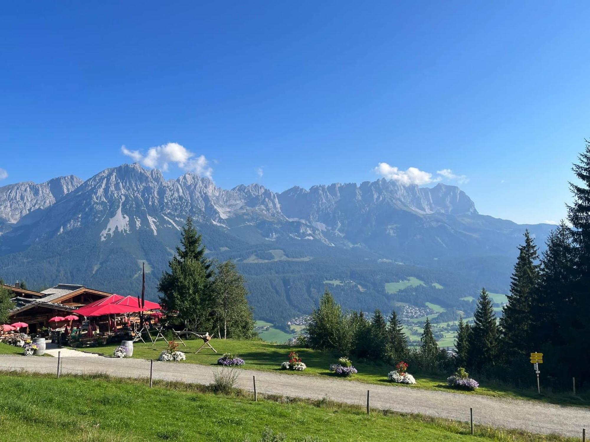 Hahnenkamm Suite Ski-In Ski-Out Direkt An Der Hahnenkammbahn Кицбюэль Экстерьер фото